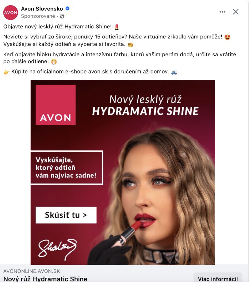 Ukážka PPC reklamy firmy Avon na Facebooku